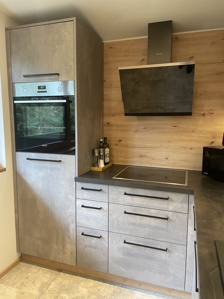 8231C1DC-44C5-4DB7-8BE8-7FB812296693